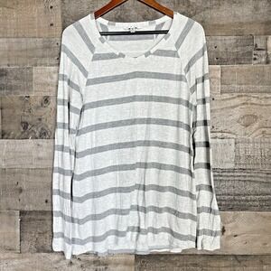 Cabi Drop Long Sleeve Shirt Women's Size M Tee Gray Striped Knit‎ Basic Stretch